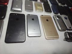 36 Phone iPhone BlackBerry UMX Nokia Samsung Cell Flip Phone Lot [Parts Only]