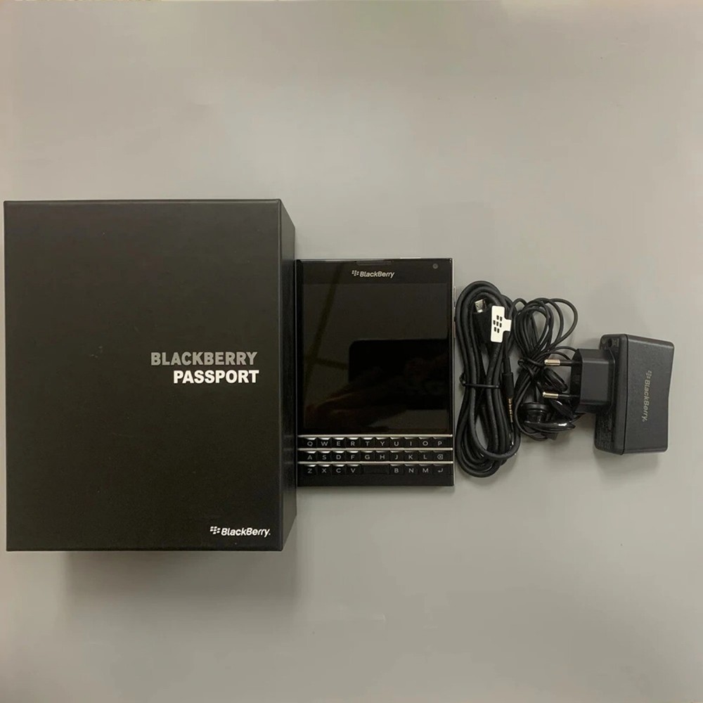 Blackberry Passport Q30 BlackBerryOS Original Unlocked 4.5” 32GB 13.0MP Phones