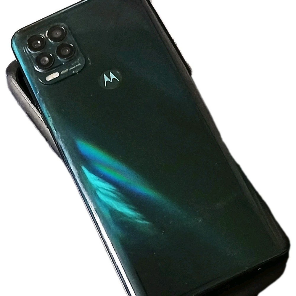 MOTOROLA MOTO G STYLUS 5G UNLOCKEd- COSMIC EMERALD broken screen as is