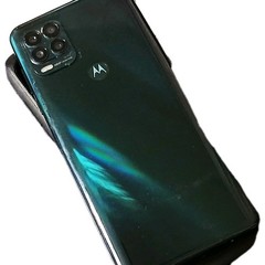 MOTOROLA MOTO G STYLUS 5G UNLOCKEd- COSMIC EMERALD broken screen as is