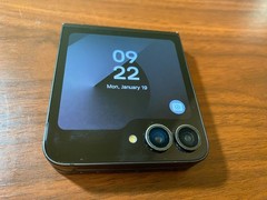 Samsung Galaxy Z Flip6 SM-F741U1 – 256GB – Black (Unlocked) READ DESCRIPTION