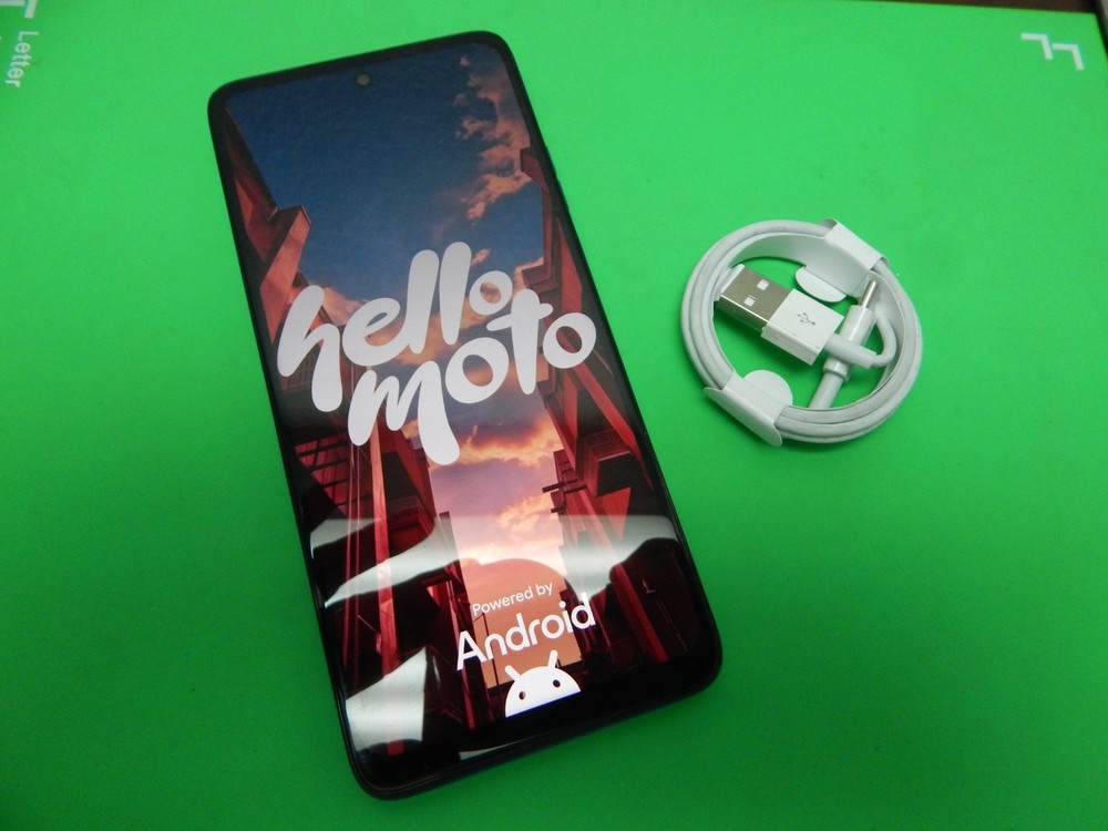 Motorola Moto G 5G 2025 64GB 6.5″ XT2313V BLUE (TRACFONE) FREE SHIP READ 2