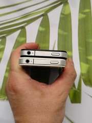 Original Apple iPhone 4/4s 8/16/32/64GB Fully UNLOCKED Black/White