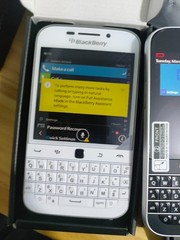 99%NEW BlackBerry Classic Q20 16GB 4G LTE Unlocked Qwerty Keyboard SmartPhone