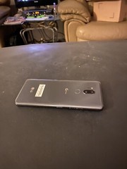 LG G7 ThinQ G710ULM – 64GB – New Platinum Gray (Unlocked)