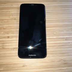 Motorola Moto G Smartphone – Damaged / Defective – Does Not Power On – Parts