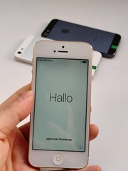 Apple iPhone 5/5s 8/16/32/64GB Factory UNLOCKED(any carrier multiple color