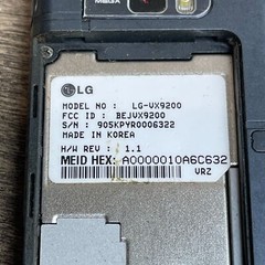 LG enV3 VX9200 Black 3.0MP 2.6″ Display Verizon Qwerty Cellular Flip Phone