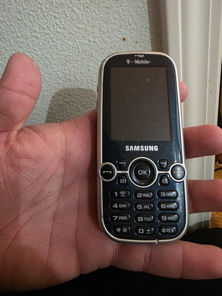Samsung Gravity 2 II SGH-T469 – Blue and Silver ( T-Mobile ) Phone – Gray Back
