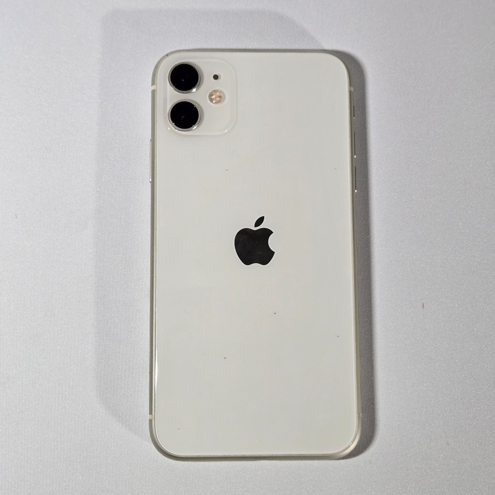Apple iPhone 11 – 64 GB – White – Unlocked – Dual Camera A13 Chip Free Otterbox
