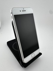 Apple iPhone 7 – 32GB Silver (At&t)