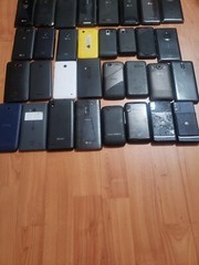 Lot of 40 Hybrid model LG /HTC /BLU and other for parts