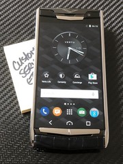 Brand NEW Genuine Vertu Signature Touch 5.2″ Jet Alligator Black Extremely RARE
