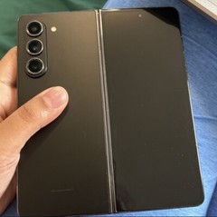 Samsung Galaxy Z Fold5 – 256 GB – Black (Unlocked) (Dual SIM (SIM + eSIM))