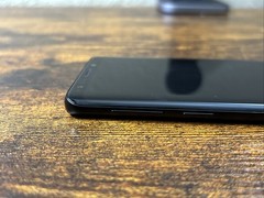 Samsung Galaxy S9 64GB Black SM-G960U Unlocked Smartphone Clean IMEI