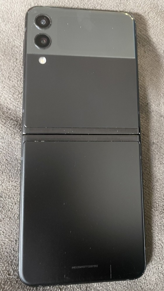 Samsung Galaxy Z Flip3 5G SM-F711U – 128GB – Phantom Black (AT&T)