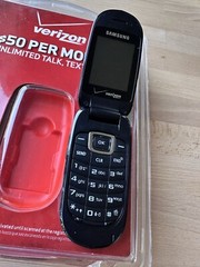 Verizon Samsung Gusto Cell Flip Phone Unlimited Prepaid No Contract Open Box 3G