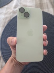 Apple iPhone 15 – 256 GB – Green (Unlocked)
