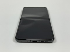 Motorola Razr (2024) XT2453-3 Koala Gray (Unknown) – Broken