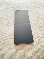 Samsung Galaxy Z Flip6 512GB Silver 50MP USB-C Flip – Factory unlocked-Open Box