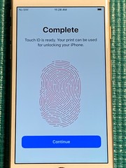 Apple iPhone 8 – 64GB – Gold unlocked A1863 (CDMA + GSM)