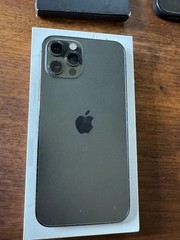 iPhone 12 Pro 512GB Unlocked Space Gray W/ Accessories
