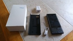 Unihertz Titan Slim – 256 GB – Black (GSM Unlocked) with extras