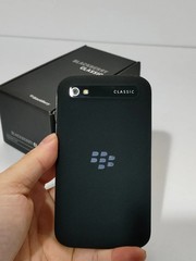 BlackBerry Classic Q20 SQC100-3 16GB 4G LTE Unlocked Qwerty Keyboard SmartPhone