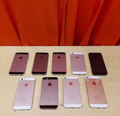 Lot Of 9 Random Apple Iphones 5S And SE 1st Gen Black White Rose Gold 1529