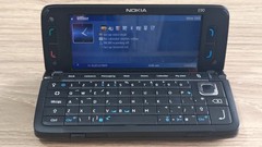 Excellent Nokia E90 Communicator Unlocked 128MB Random Color With Accessories