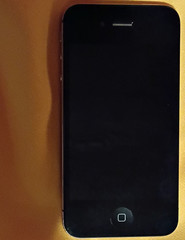 Apple iPhone 4 Black 3.5in 5MP GSM iOS Wi-Fi Bluetooth GPS Smartphone