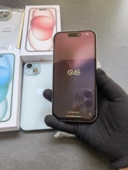 Working well Apple iPhone 15-128GB/256GB 6.1″ 48MP (Unlocked) with face ID