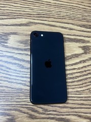 Apple iPhone SE Black (2nd Gen) Excellent Condition AT&T
