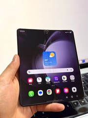 Samsung Galaxy Z Fold 5 Unlocked 512GB Phantom Black (Air Bubbles) #24369