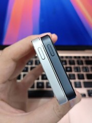 Apple iPhone 5 16 32 64GB Unlocked All colors iOS 6 Very rare z9