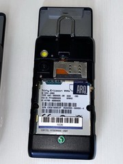 Lot of x2 Walkman W995 Phones with M2 Memory Chips: Read Description!!
