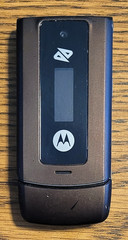 Motorola W385 – Brown ( Boost Mobile ) CDMA Flip Phone – Super Rare Version