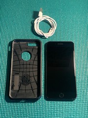 Apple iPhone 8 plus 64GB Unlocked Smartphone Space gray A1864 (CDMA + GSM)