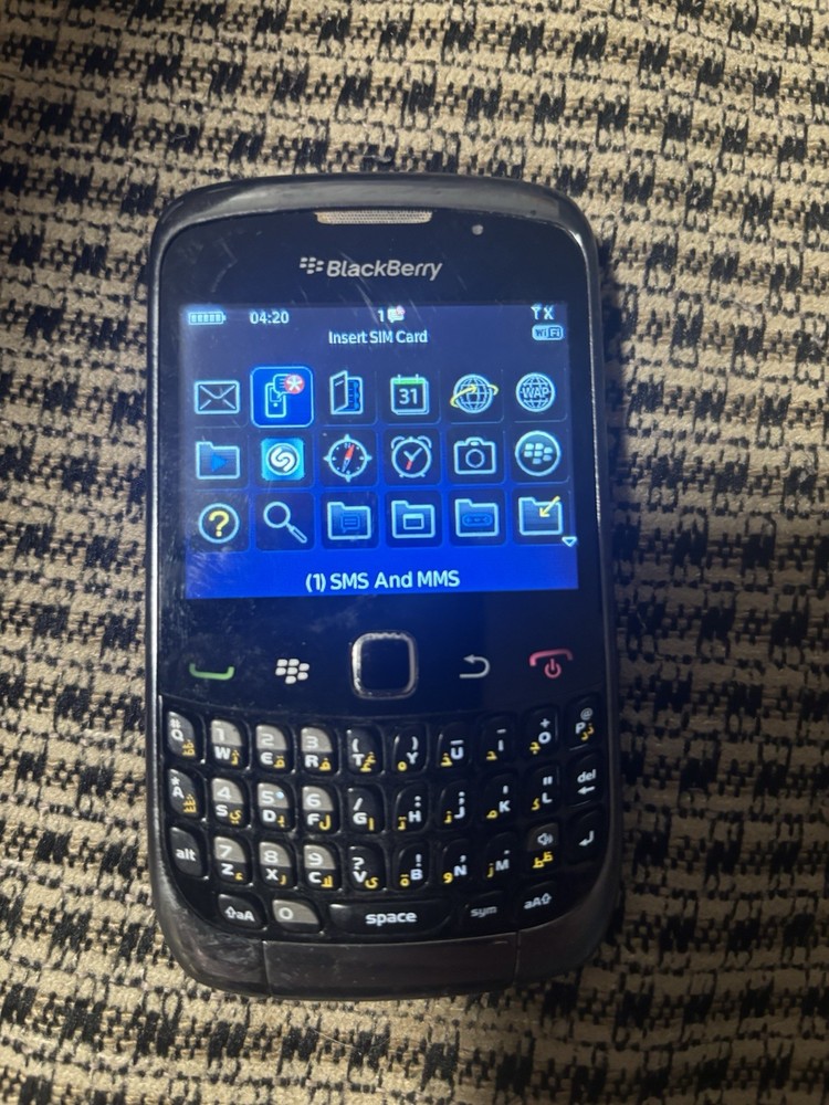 BlackBerry Curve 9300 QWERTY Bar Phone Black 256MB 2MP GSM Wi-Fi 2G