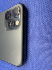 Apple iPhone 11 Pro Max 64GB Sprint FMI-OFF Cracked | No IMEI | For Parts READ!!