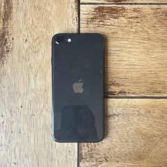 iPhone SE 2020 iOS 16.1.1 Jailbroken with dopamine & trollstore
