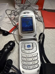 Samsung Portable Dualband Tri-Mode SCH-A650 Silver Flip Phone For Verizon