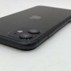 Apple iPhone 11 – 64GB – Black (Consumer Cellular ONLY) – Good Condition