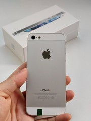 Apple iPhone 5/5S/5C 16GB Factory UNlocked Black/White/Gold New Battery GIFT