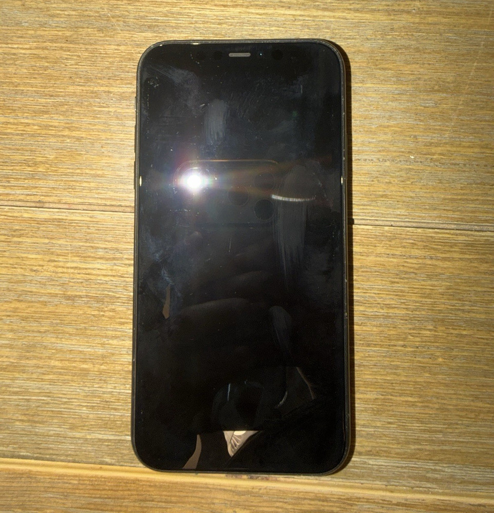 Apple iPhone 11 64GB Black Factory Unlocked Dual SIM iOS 12MP Smartphone