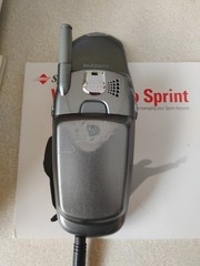 Samsung SPH-N400 – Gray ( Sprint ) Super Rare Flip Phone – Locked Screen Dim